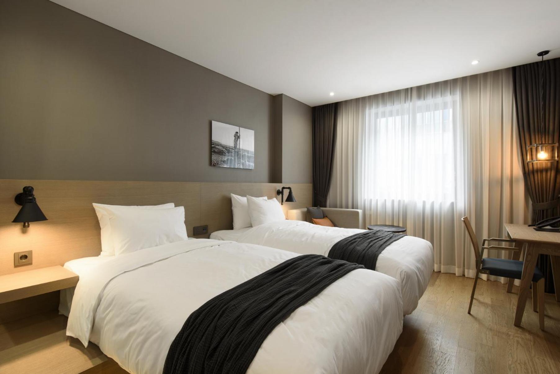 Hotel28 Myeongdong Seoul Ngoại thất bức ảnh