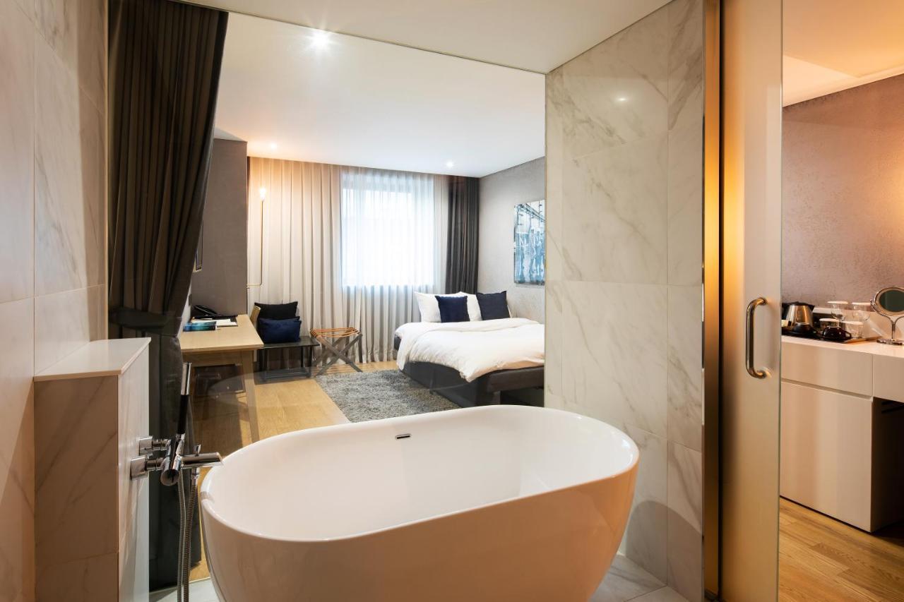 Hotel28 Myeongdong Seoul Ngoại thất bức ảnh