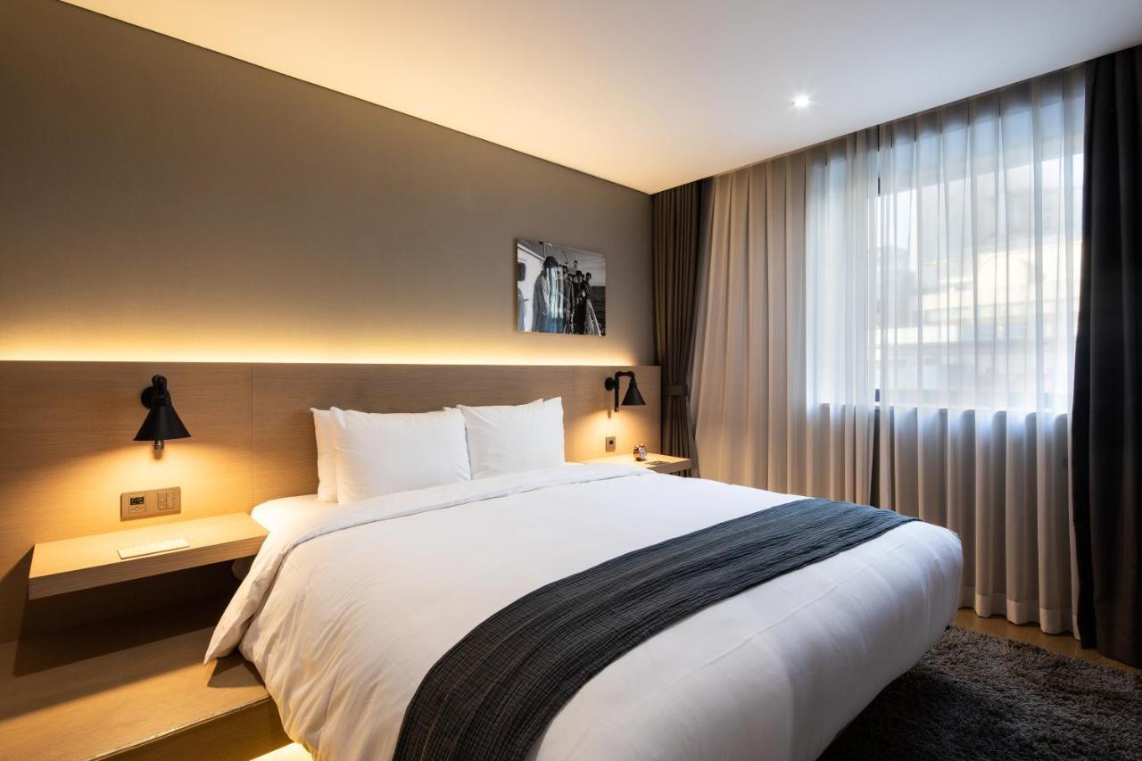 Hotel28 Myeongdong Seoul Ngoại thất bức ảnh